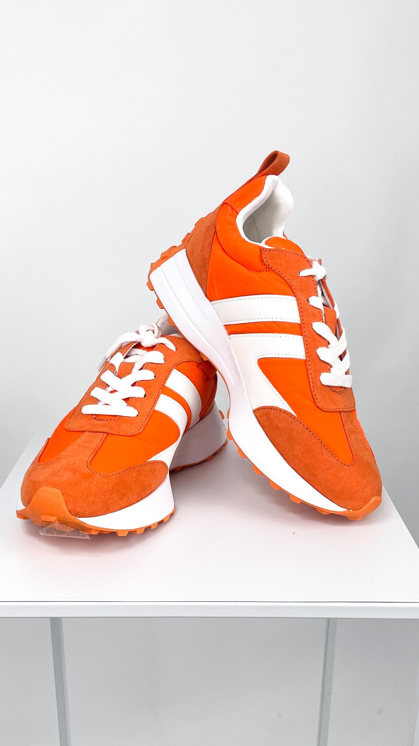 Sneaker "ORANGE"