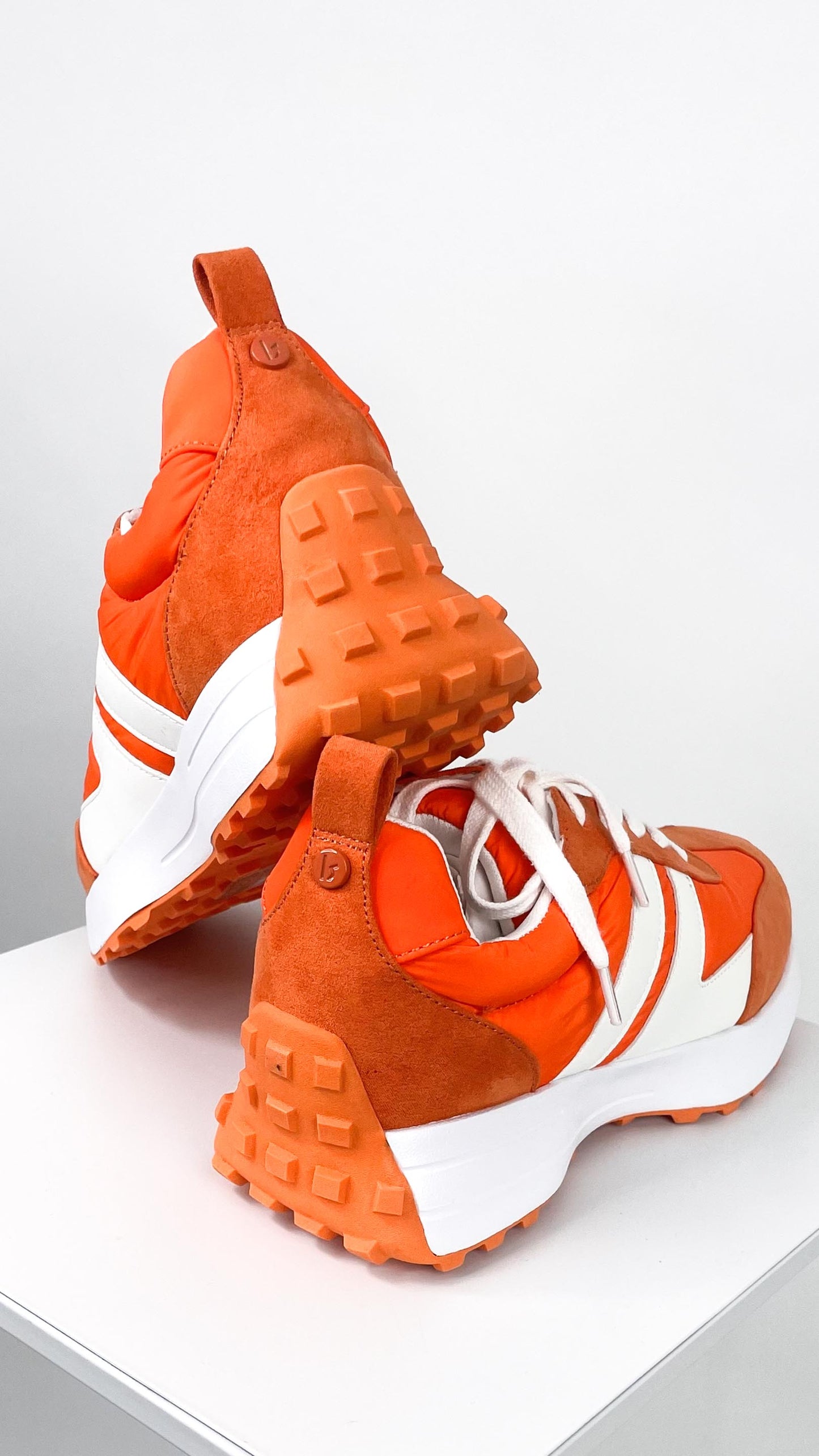 Sneaker "ORANGE"